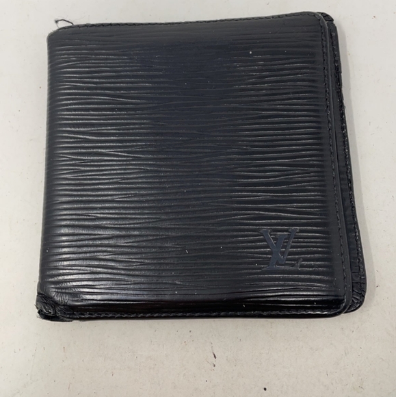 LV Wallet - Picture 1 of 6